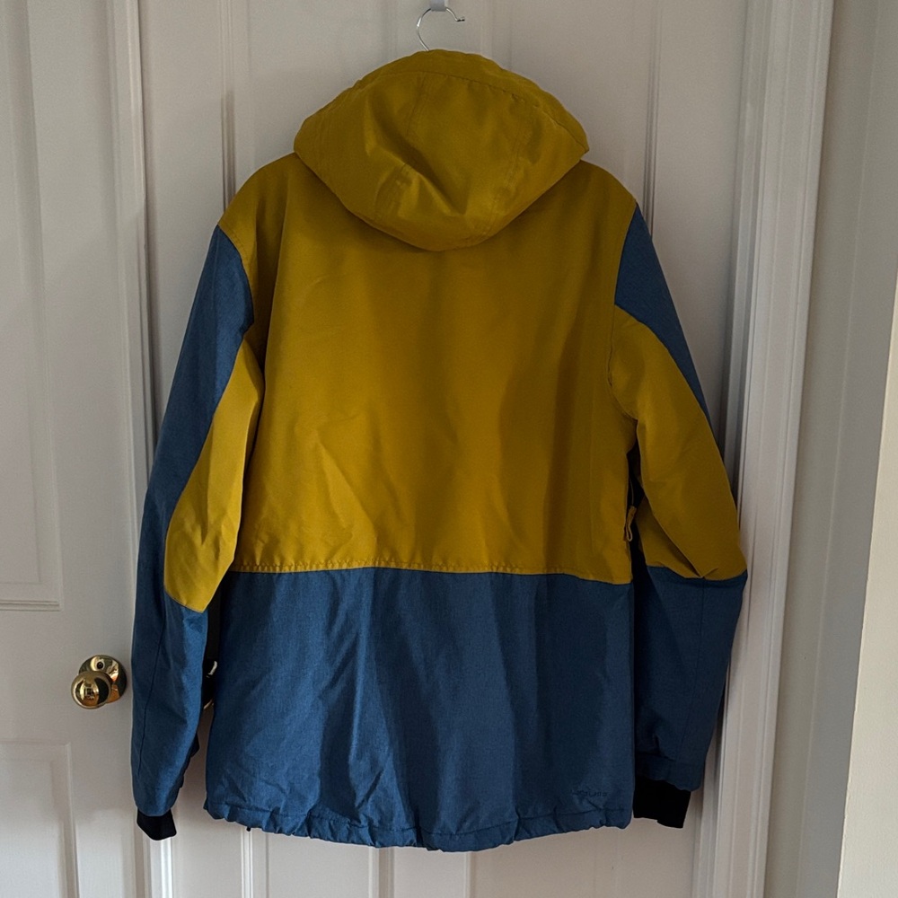 Men's Liquid Ski Jacket - Picture 3 of 11